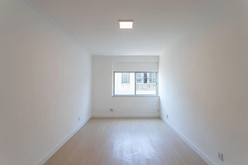 Foto 1 de Apartamento com 1 Quarto à venda, 57m² em Higienópolis, São Paulo