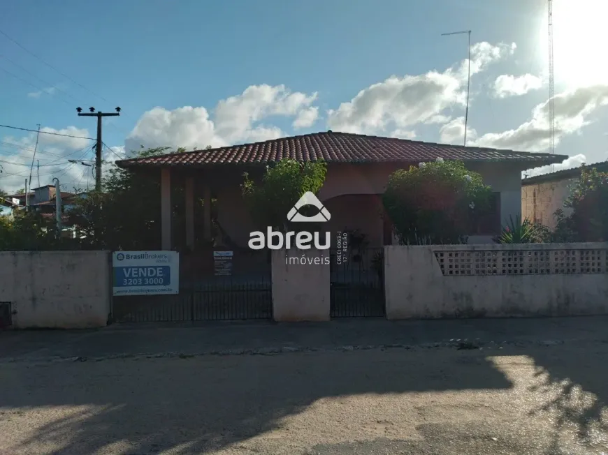 Foto 1 de Casa com 2 Quartos à venda, 160m² em Maracajaú, Maxaranguape