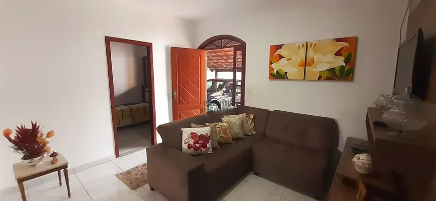 Foto 1 de Casa com 3 Quartos à venda, 360m² em Asteca São Benedito, Santa Luzia
