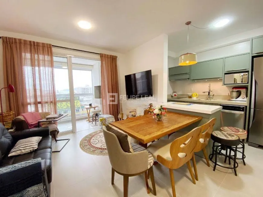 Foto 1 de Apartamento com 2 Quartos à venda, 80m² em Canto, Florianópolis
