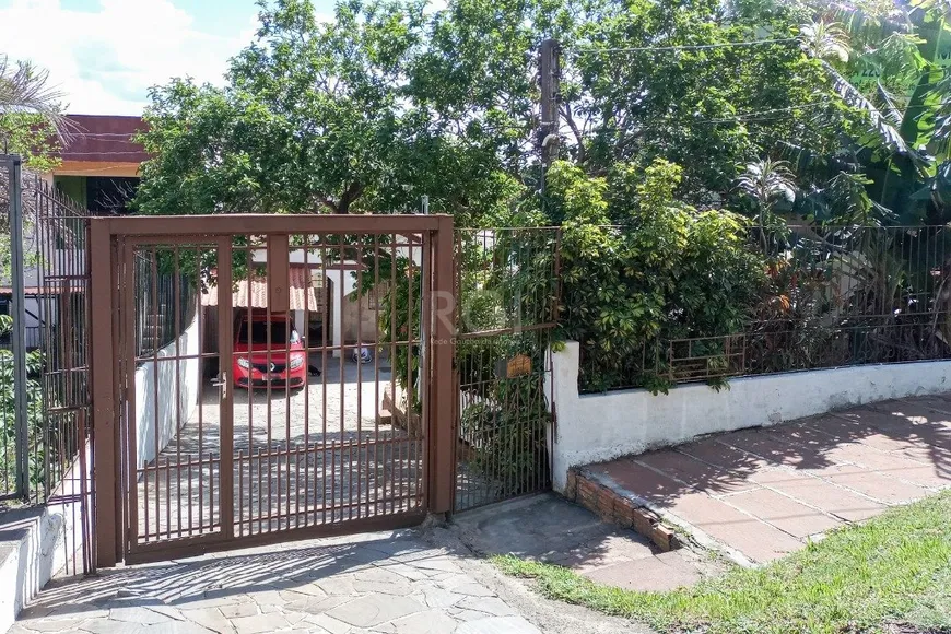 Foto 1 de Casa com 3 Quartos à venda, 119m² em Cavalhada, Porto Alegre