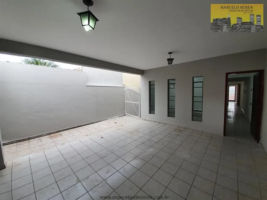 Foto 1 de Casa com 3 Quartos à venda, 196m² em Vila Galvao, Jundiaí