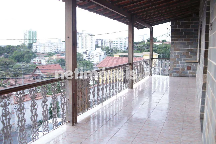 Foto 1 de Casa com 4 Quartos à venda, 447m² em Ouro Preto, Belo Horizonte