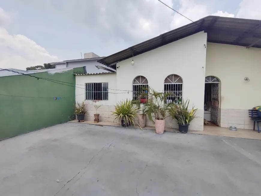 Foto 1 de Casa com 3 Quartos à venda, 65m² em Redenção, Manaus