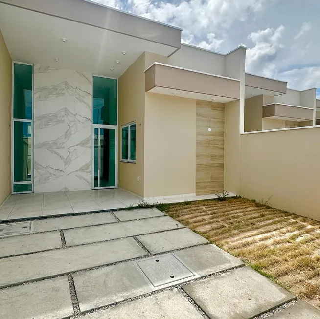 Foto 1 de Casa com 3 Quartos à venda, 92m² em Centro, Eusébio