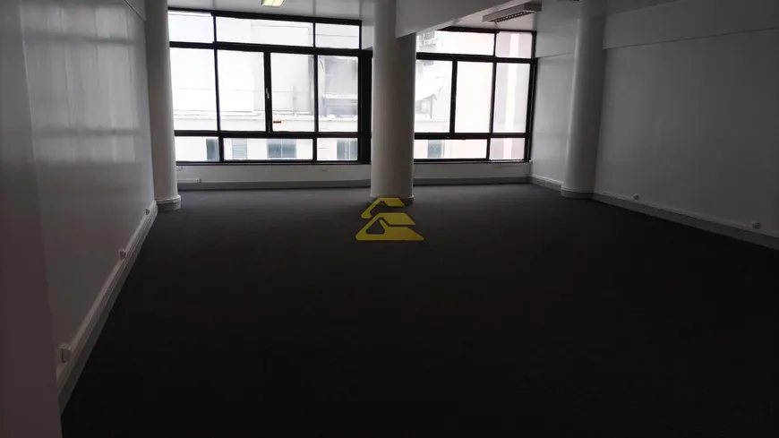 Foto 1 de Sala Comercial para alugar, 70m² em Centro, Rio de Janeiro