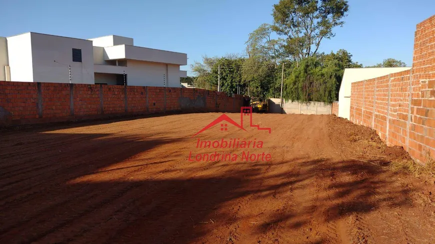 Foto 1 de Lote/Terreno à venda, 597m² em Jardim Maria Celina, Londrina