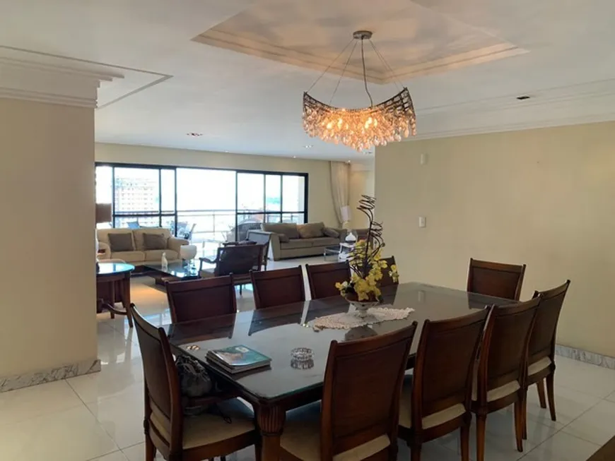 Foto 1 de Apartamento com 4 Quartos à venda, 385m² em Batista Campos, Belém