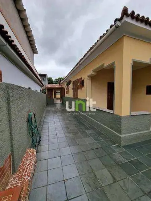 Foto 1 de Casa com 3 Quartos à venda, 320m² em Barreto, Niterói