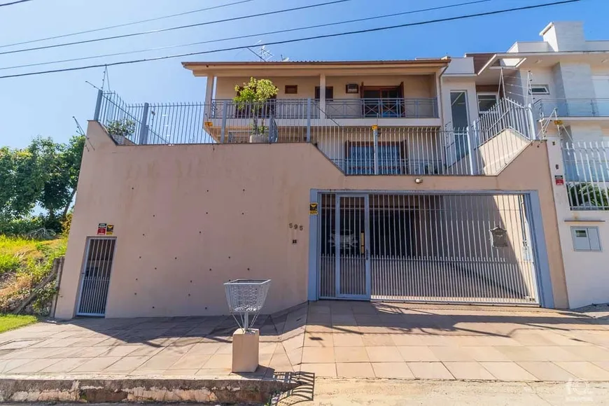 Foto 1 de Casa com 4 Quartos à venda, 341m² em Cristo Rei, São Leopoldo