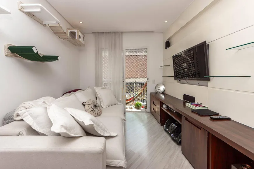 Foto 1 de Apartamento com 2 Quartos à venda, 68m² em Itaim Bibi, São Paulo