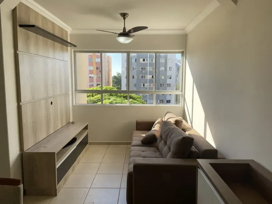 Foto 1 de Apartamento com 3 Quartos para alugar, 65m² em Jardim Novo Horizonte, Maringá