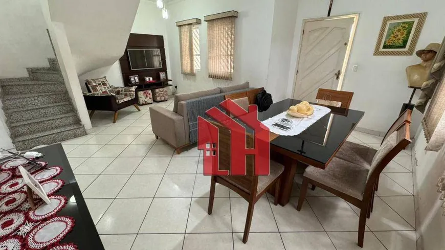 Foto 1 de Sobrado com 3 Quartos à venda, 103m² em Vila Nova, Cubatão