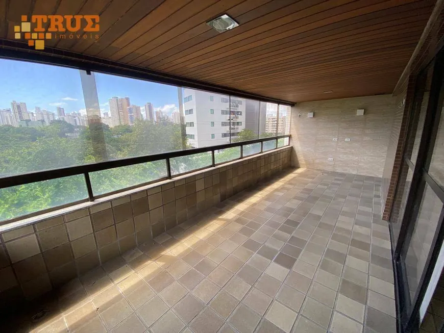 Foto 1 de Apartamento com 3 Quartos à venda, 289m² em Torre, Recife