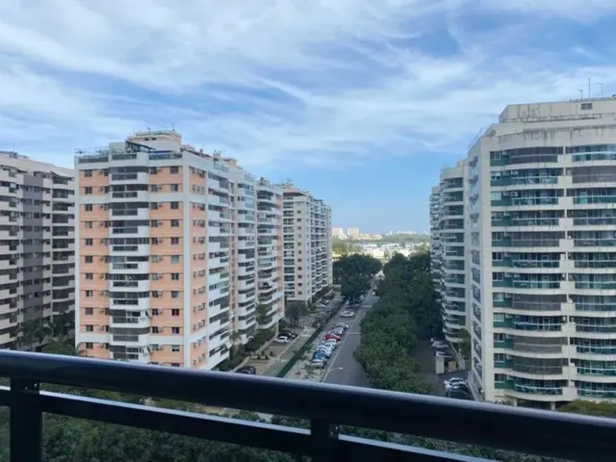 Foto 1 de Apartamento com 2 Quartos à venda, 70m² em Barra da Tijuca, Rio de Janeiro