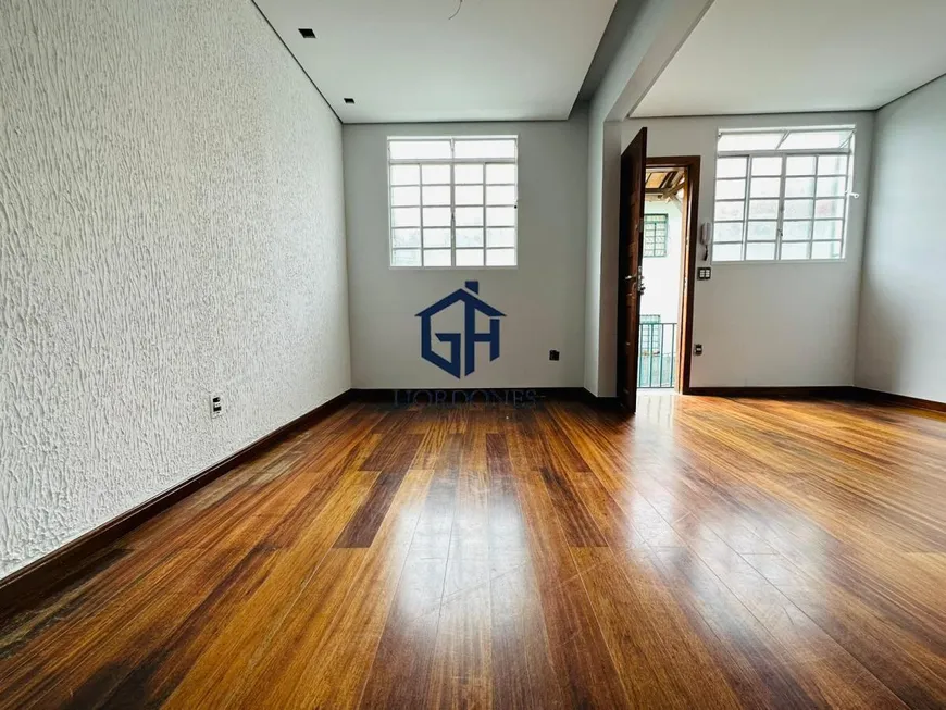 Foto 1 de Casa com 3 Quartos à venda, 75m² em Palmares, Belo Horizonte
