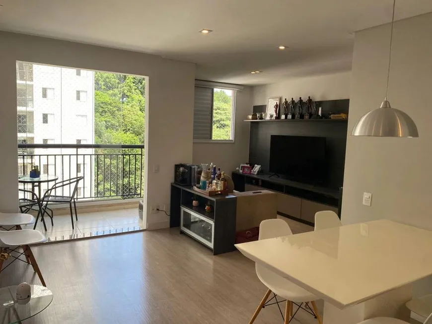 Foto 1 de Apartamento com 2 Quartos para alugar, 64m² em Jardim Caboré, São Paulo