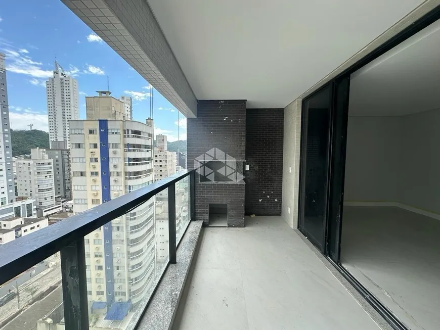 Foto 1 de Apartamento com 4 Quartos à venda, 185m² em Centro, Balneário Camboriú