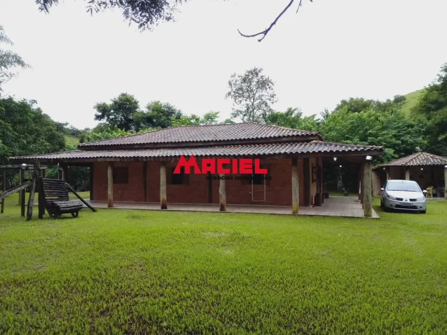 Foto 1 de Fazenda/Sítio com 3 Quartos à venda, 86m² em São Francisco Xavier, São José dos Campos