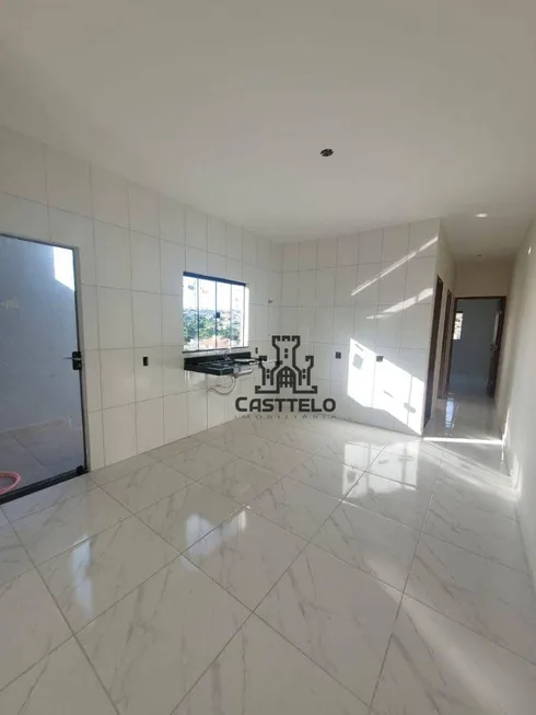 Foto 1 de Casa com 2 Quartos à venda, 83m² em Colinas, Londrina