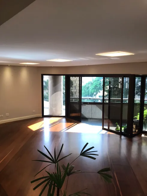 Foto 1 de Apartamento com 3 Quartos à venda, 189m² em Paraíso, São Paulo