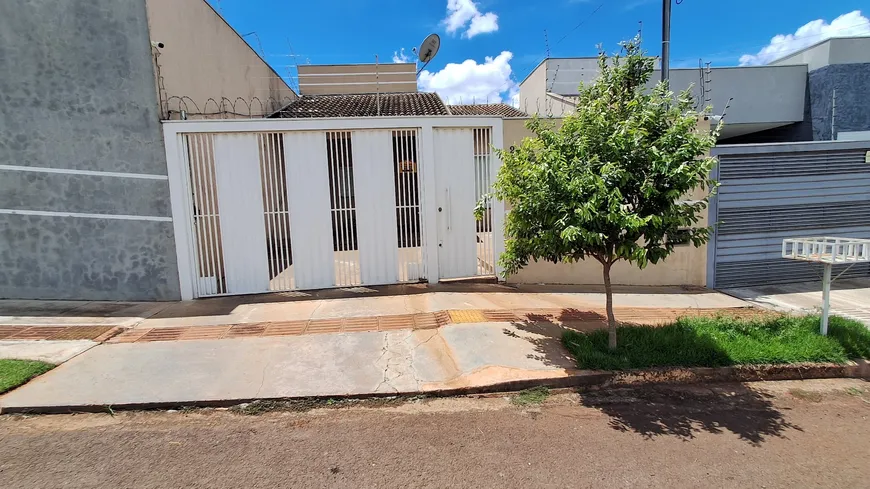 Foto 1 de Casa com 2 Quartos à venda, 75m² em Água Limpa Park , Campo Grande