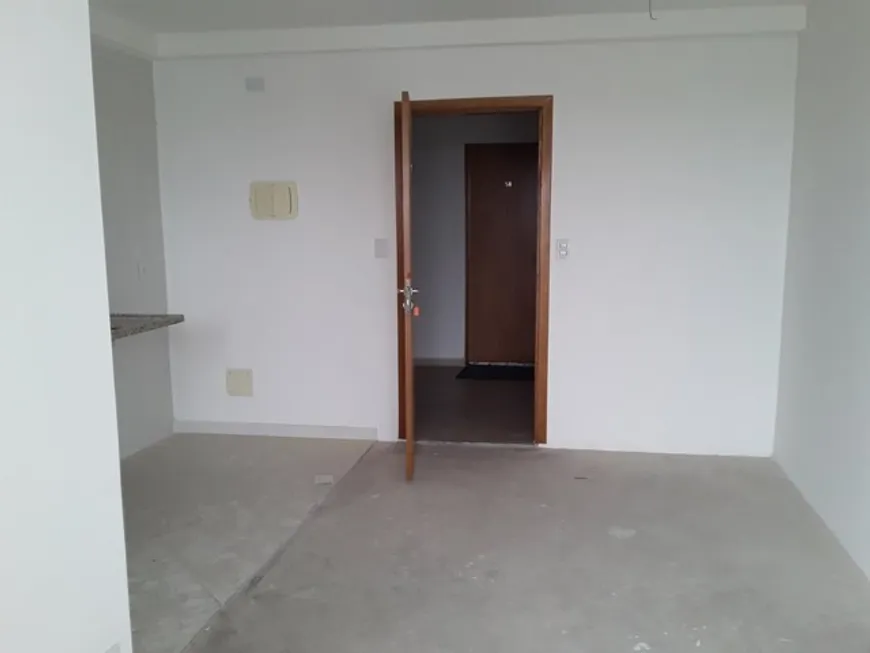 Foto 1 de Apartamento com 2 Quartos à venda, 50m² em Granja Viana, Carapicuíba