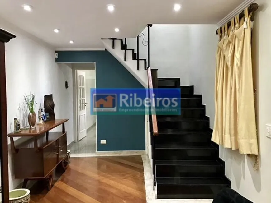 Foto 1 de Sobrado com 3 Quartos à venda, 185m² em Vila Mira, São Paulo