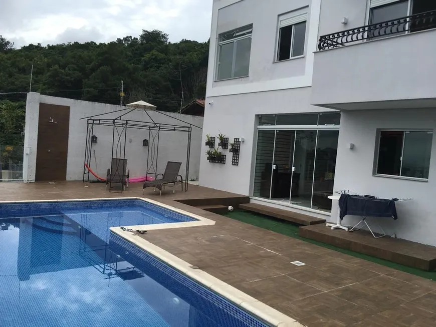 Foto 1 de Casa com 3 Quartos à venda, 289m² em Pantanal, Florianópolis