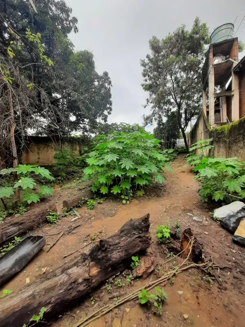 Foto 1 de Lote/Terreno à venda, 1200m² em Alvorada, Contagem