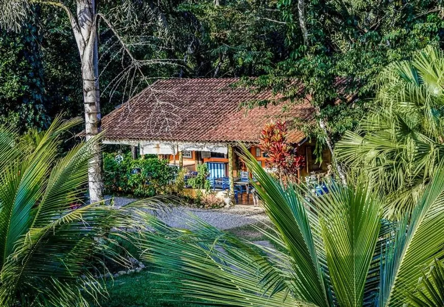 Foto 1 de Fazenda/Sítio com 6 Quartos à venda, 320m² em Parati Mirim, Paraty