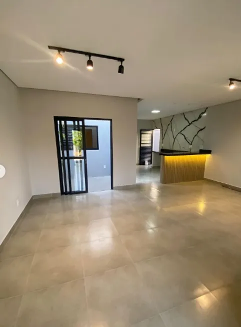 Foto 1 de Casa com 2 Quartos à venda, 82m² em Centro, Bady Bassitt