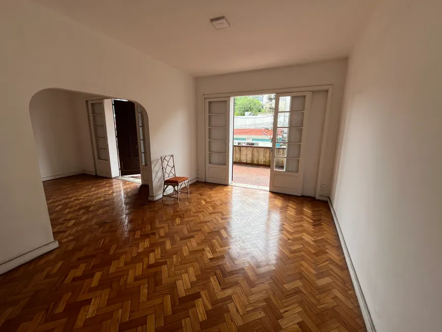 Foto 1 de Apartamento com 3 Quartos à venda, 178m² em Centro, Petrópolis