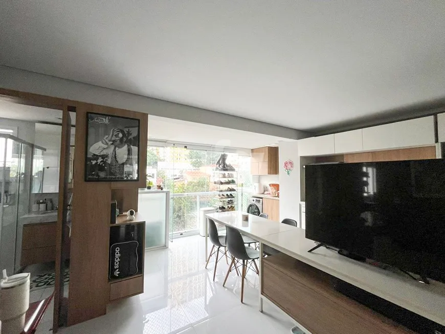 Foto 1 de Apartamento com 1 Quarto para venda ou aluguel, 42m² em Sumaré, São Paulo