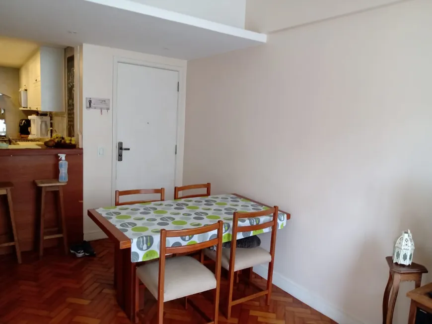 Foto 1 de Apartamento com 2 Quartos à venda, 70m² em Copacabana, Rio de Janeiro