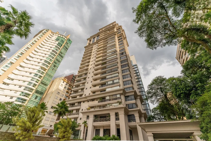 Foto 1 de Apartamento com 4 Quartos à venda, 791m² em Batel, Curitiba