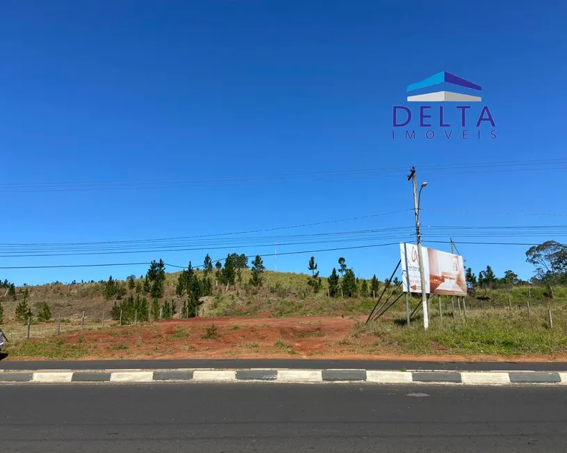 Foto 1 de Lote/Terreno à venda, 1802m² em Centenário, Torres