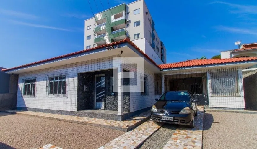 Foto 1 de Casa com 3 Quartos à venda, 115m² em Serraria, São José