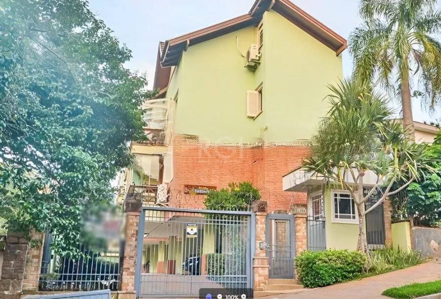 Foto 1 de Casa de Condomínio com 3 Quartos à venda, 196m² em Menino Deus, Porto Alegre