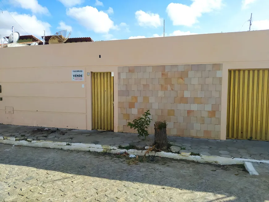 Foto 1 de Casa com 3 Quartos à venda, 300m² em Cajueiro, Juazeiro
