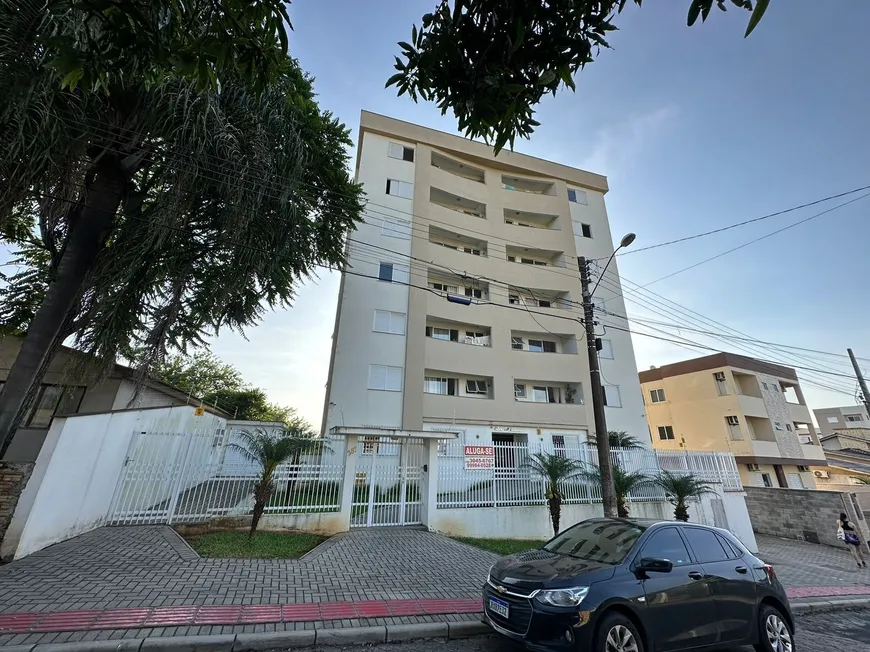 Foto 1 de Apartamento com 2 Quartos para alugar, 65m² em Universitário, Criciúma