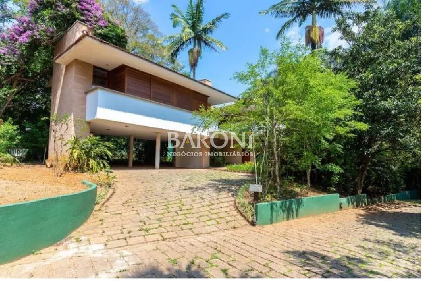 Foto 1 de Sobrado com 5 Quartos à venda, 700m² em Jardim dos Estados, São Paulo