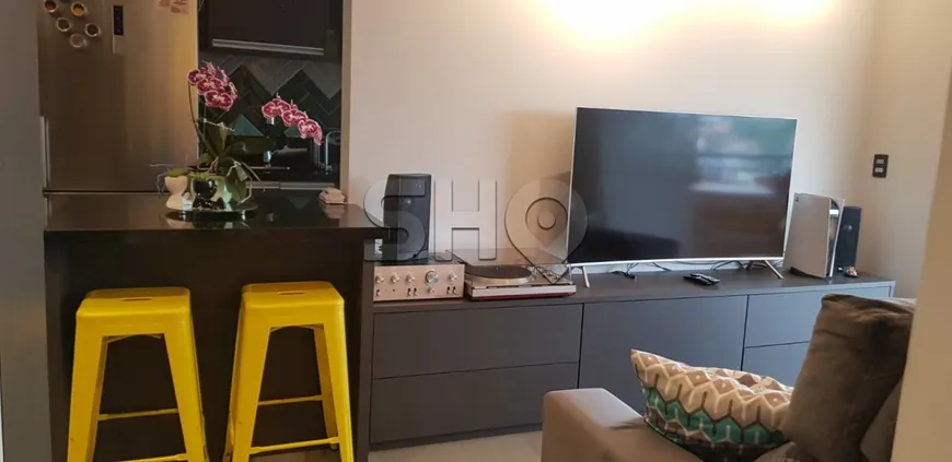 Foto 1 de Apartamento com 2 Quartos à venda, 70m² em Vila Anastácio, São Paulo