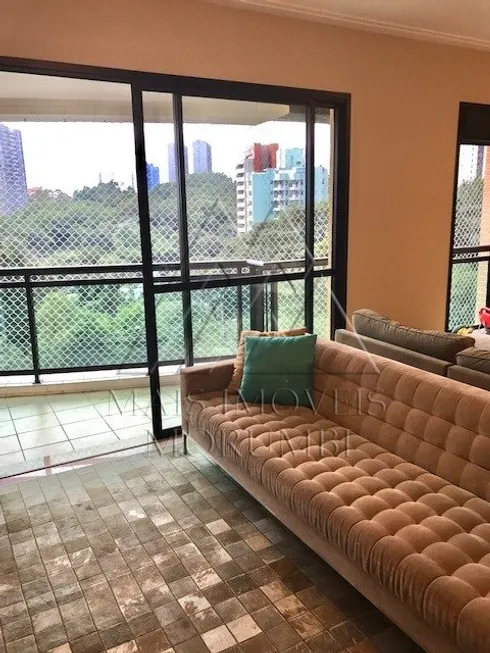 Foto 1 de Apartamento com 3 Quartos à venda, 191m² em Vila Suzana, São Paulo