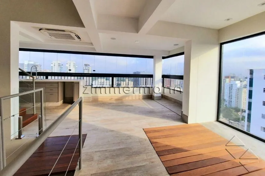 Foto 1 de Apartamento com 2 Quartos à venda, 215m² em Pinheiros, São Paulo