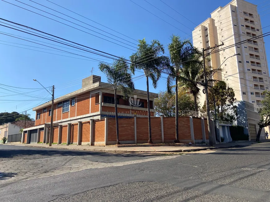 Foto 1 de Imóvel Comercial com 5 Quartos para venda ou aluguel, 460m² em Centro, Araraquara