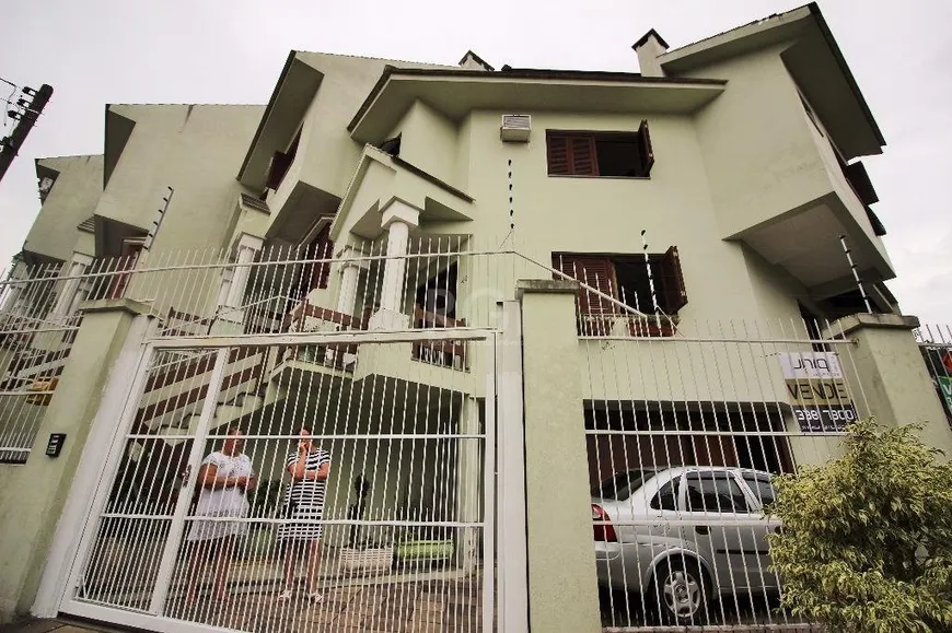 Foto 1 de Casa com 4 Quartos à venda, 177m² em Jardim Floresta, Porto Alegre