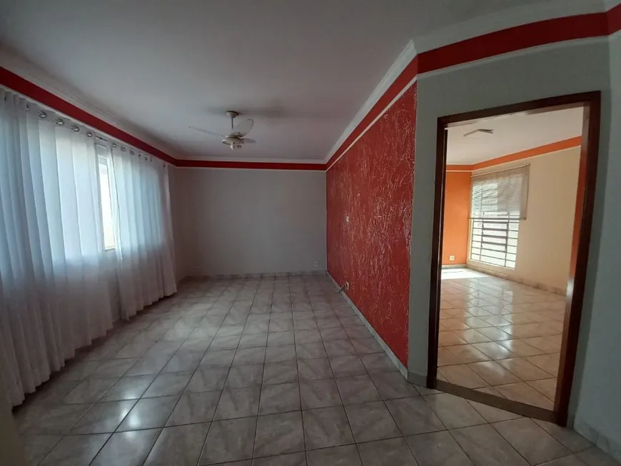 Foto 1 de Casa com 3 Quartos à venda, 200m² em Jardim América, Marília