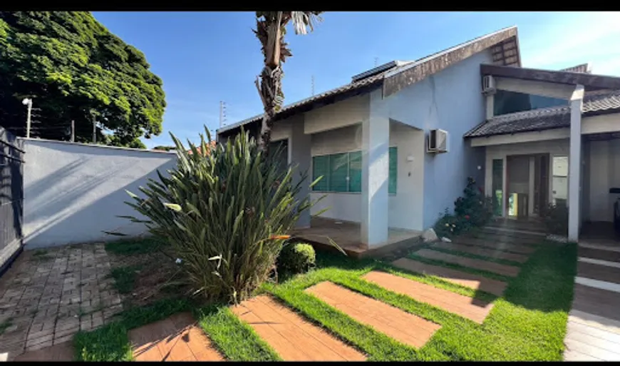 Foto 1 de Casa com 4 Quartos à venda, 600m² em Zona 04, Maringá