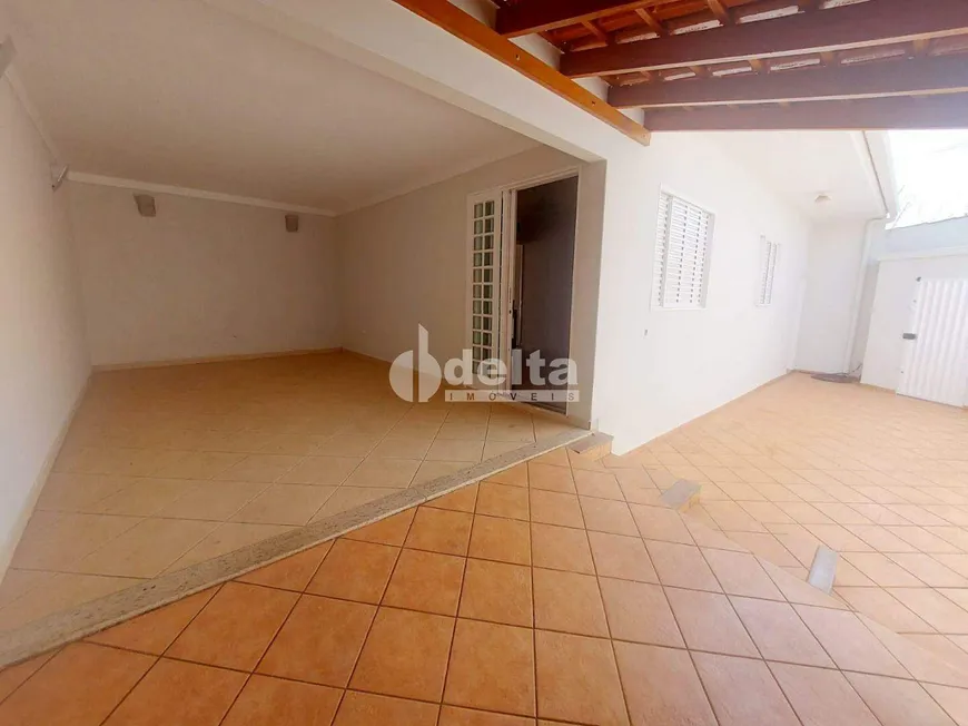 Foto 1 de Casa com 3 Quartos à venda, 152m² em Tubalina, Uberlândia